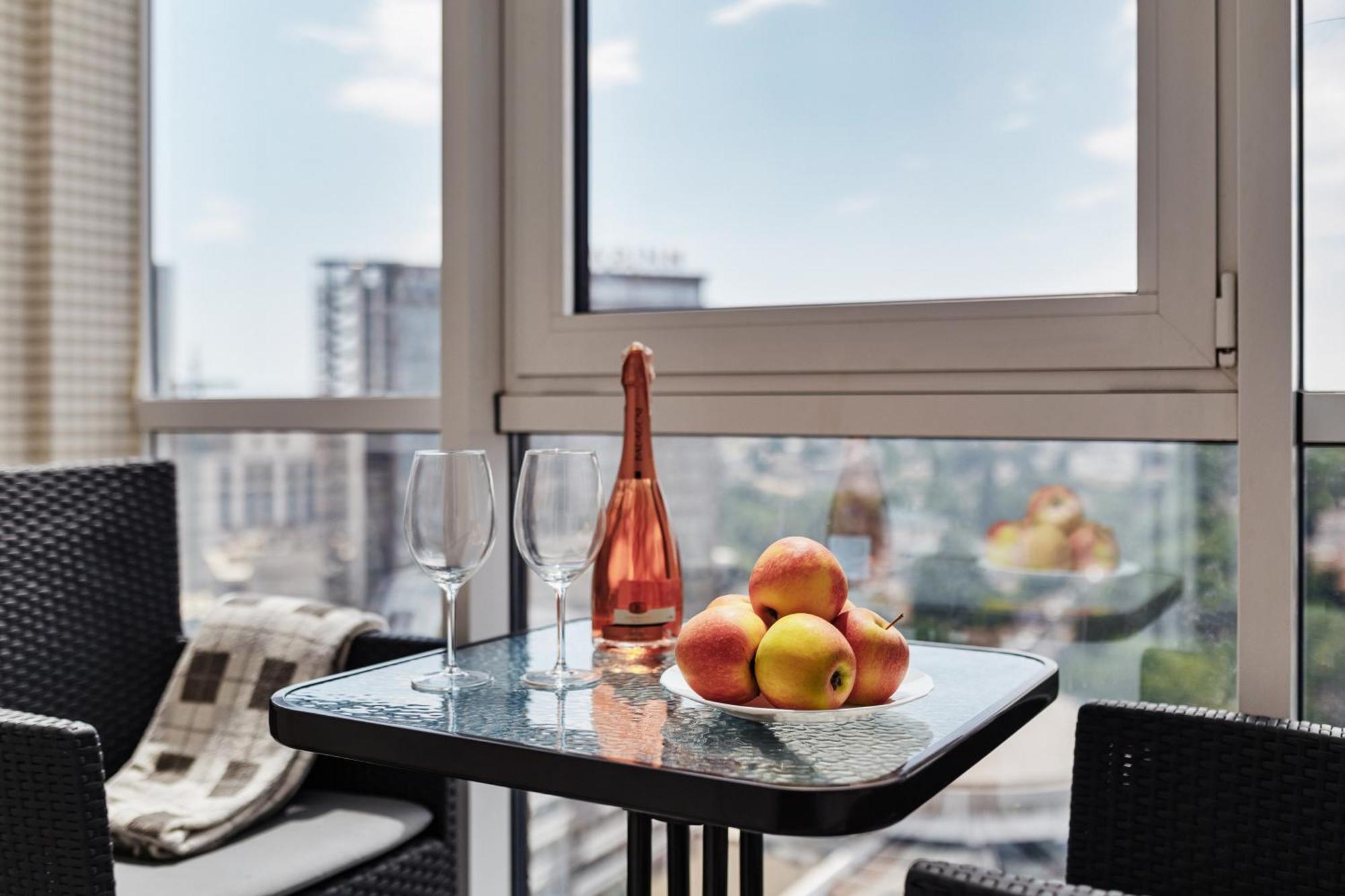Plaza Arcadia Apartments Одеса Стая снимка